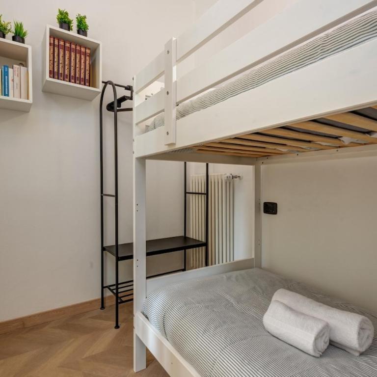 Design e Vista Lago Beachfront Oasis with AC e WiFi - Appartamento con 2 Camere da Letto - 25
