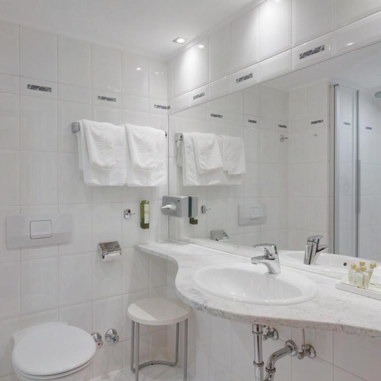 Hotel Salzburger Hof - Standard Doppelzimmer - 4