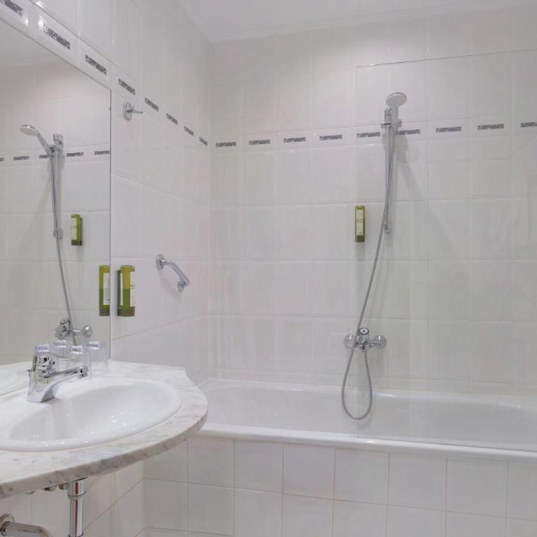 Hotel Salzburger Hof - Deluxe Doppelzimmer - 4