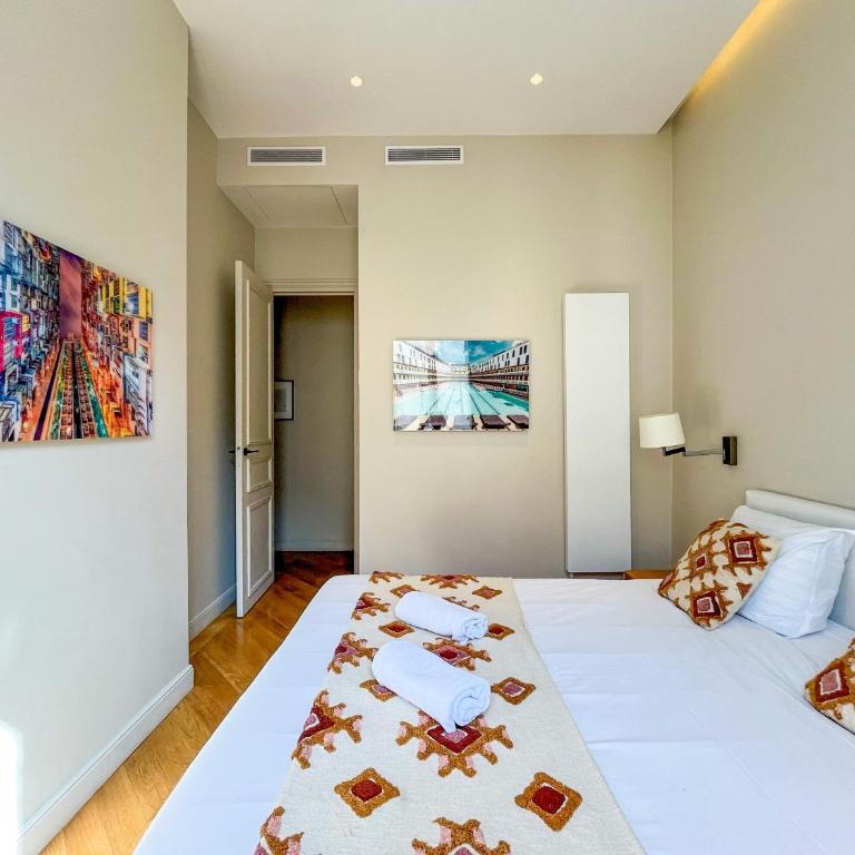 UrbanFlat 141 - Grand Appartement Champs-Elysees Ponthieu - Appartement - 6