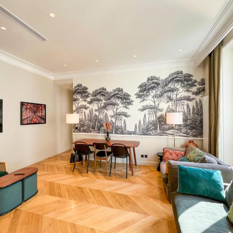 UrbanFlat 141 - Grand Appartement Champs-Elysees Ponthieu - Appartement - 10