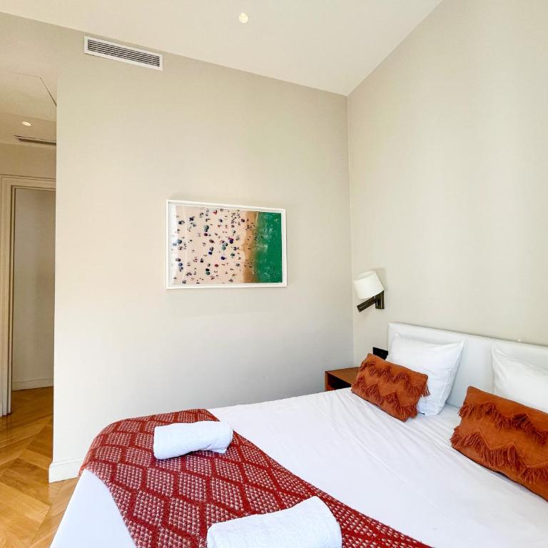 UrbanFlat 141 - Grand Appartement Champs-Elysees Ponthieu - Appartement - 24