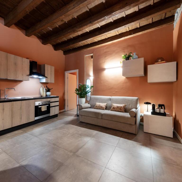 REGO APARTMENTS SAN TOMASO - Boutique Aparthotel with some off-site apartments in a Charming Historic District close to Upper Town - Apartment mit Balkon - 15