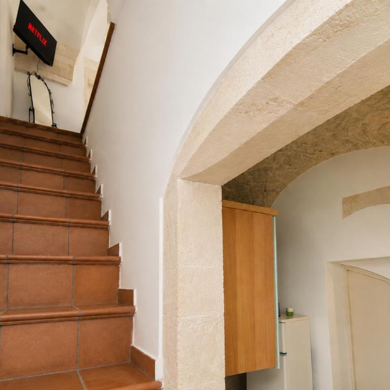 Palazzo Lama - Two-Bedroom House - 17