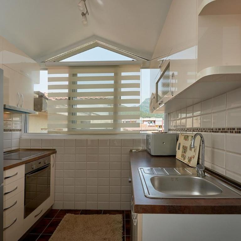 Park Budva, 2 bdr - Two-Bedroom Apartment with Balcony - 7