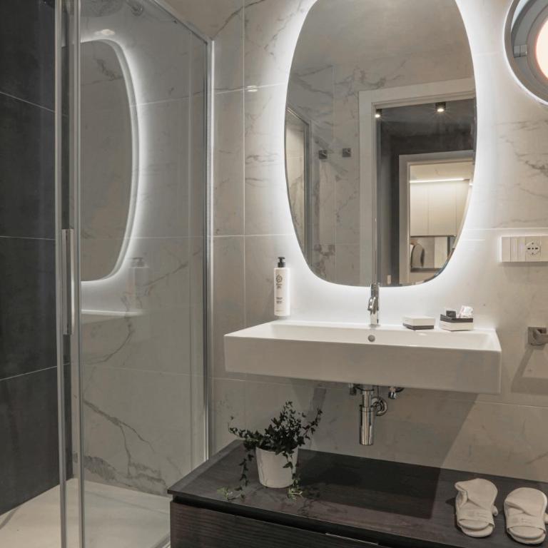 Levantea Apartment - Appartamento Deluxe con 2 Camere da Letto e Balcone - 5