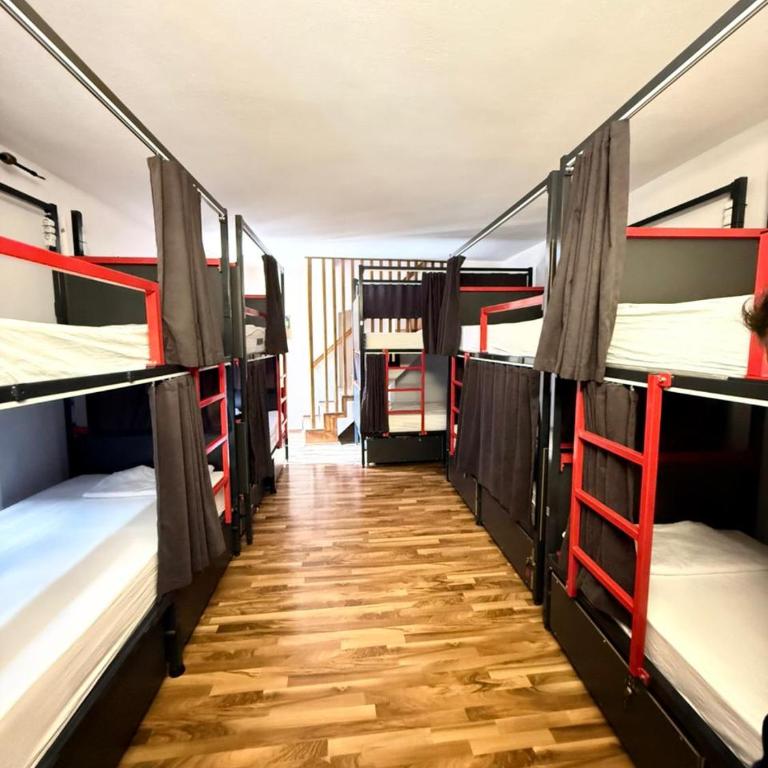 Majka Guest House - Lit Simple dans Dortoir Mixte - 4