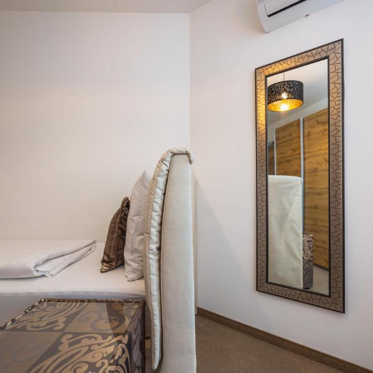 CASA PLUS - Rooms & Apartments - Chambre Simple Deluxe - 4
