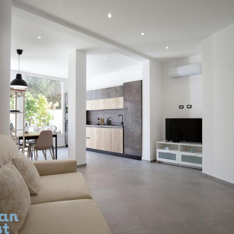 RG suite 2 with free parking - One-Bedroom Apartment - 1