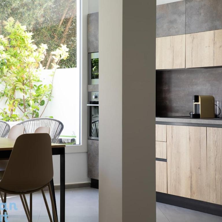 RG suite 2 with free parking - One-Bedroom Apartment - 6
