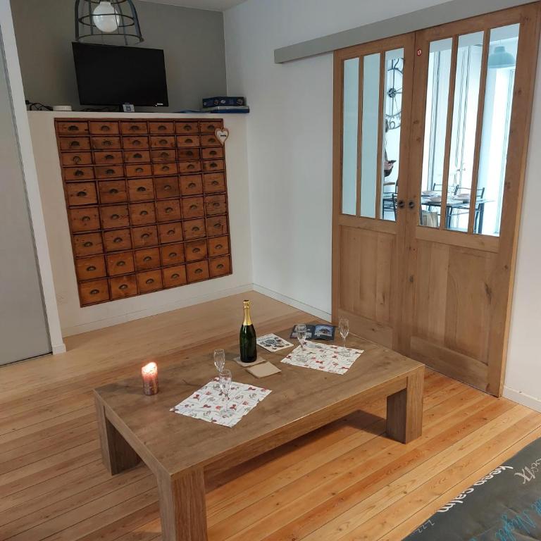 Appartement ensoleillé au coeur de la vieille ville - Appartement - 1