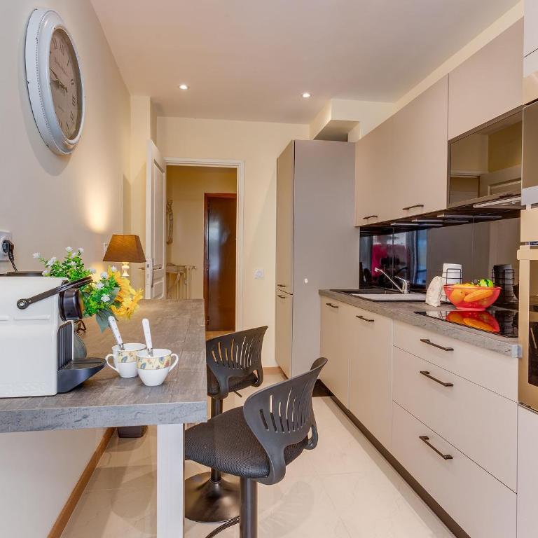 Orangeraie AP4506 By Riviera Holiday Homes - Appartement - 9