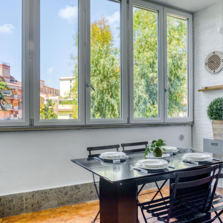 Bright Apartment near Vatican City by RHR - Appartamento con Vista Piscina - 4