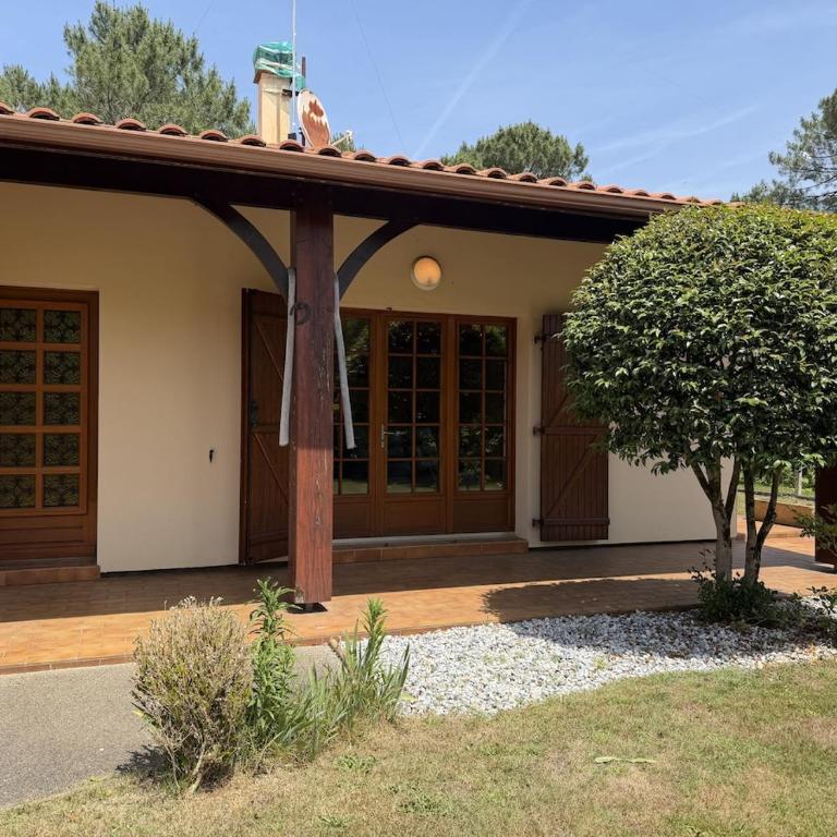La Maison des Châtaigniers 3 chambres , terrasse , jardin à 5 min des lacs - Haus mit 3 Schlafzimmern - 11