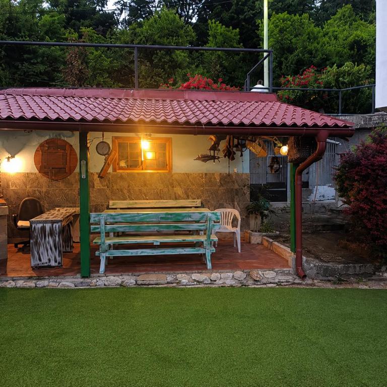 Sarajevo Hills-POOL&JACUZZI private garden Home-Near Old Town - Apartman sa 1 Spavaćom Sobom - 9