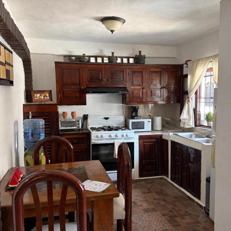 Charming 1BR in Romantic Zone, AC, Great Location - Apartamento de 1 dormitorio - 8