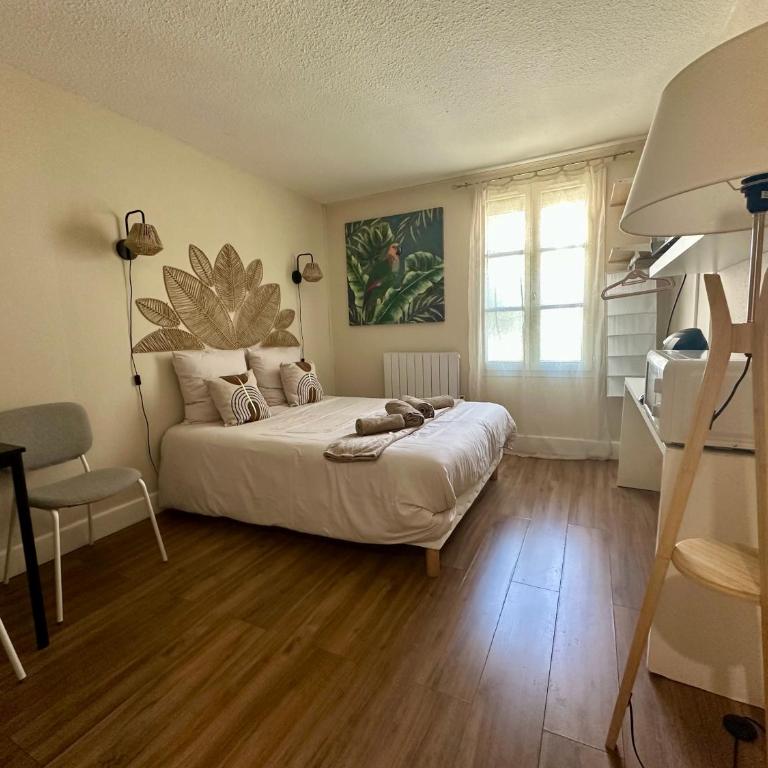 Le Studio des Ducs - One-Bedroom Apartment - 1