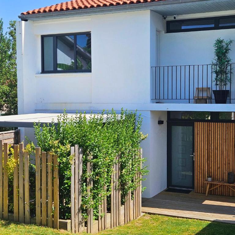 Villa Famille - Piscine - Centre - Jardin - Villa 3 Chambres - 27