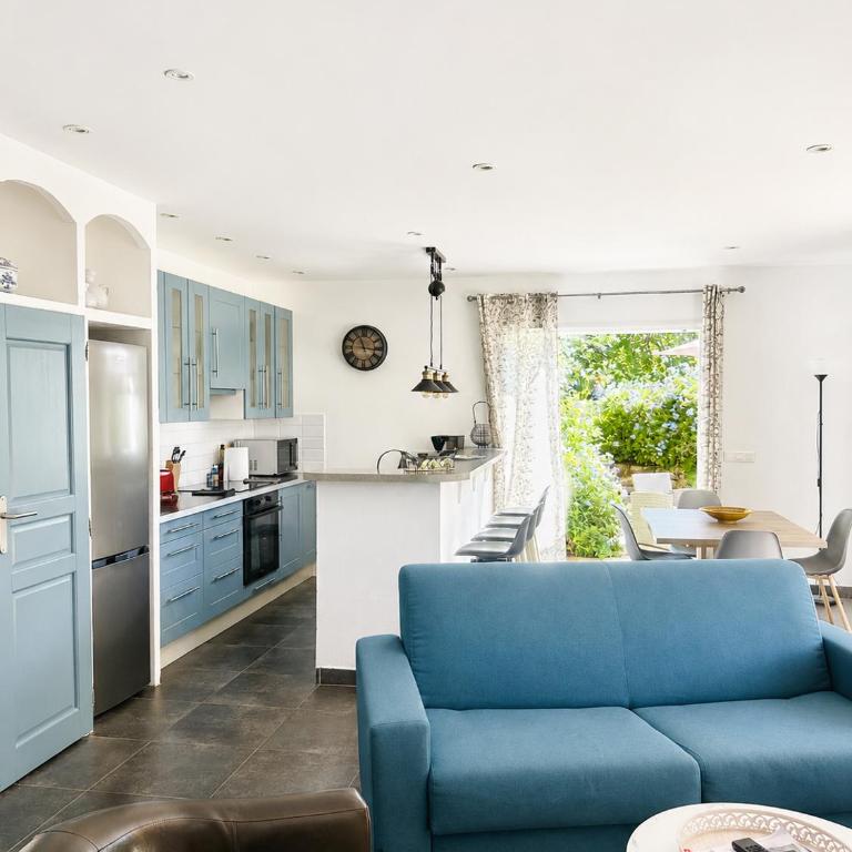 Paisible Rez-de-jardin de villa - Côte d'Azur - Appartement 2 Chambres avec Terrasse - 3