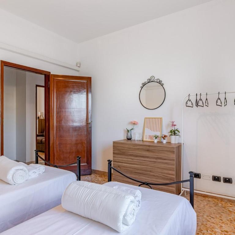 buoz-central river view with 3 bedrooms, 2 bathrooms - Apartment - 8