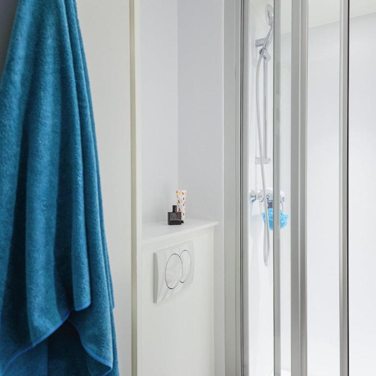 hotelF1 Nantes Est La Beaujoire - Chambre Cabrio avec Salle de Bains Privative - 4