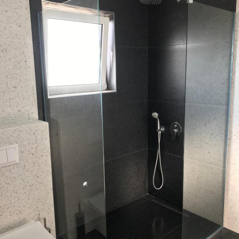 Apartments Suljovic - Apartman s 1 Spavaćom Sobom, Balkonom i Pogledom na More - 2
