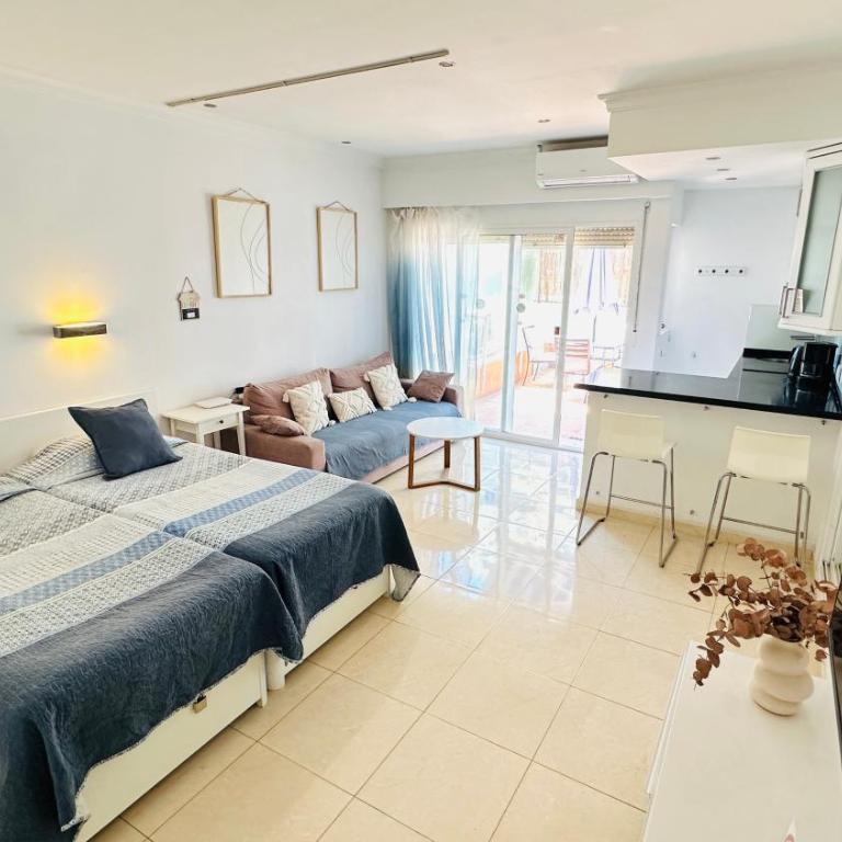 Hotel PYR, Spacious Studio with a Big Terrace - Appartamento Monolocale - 1