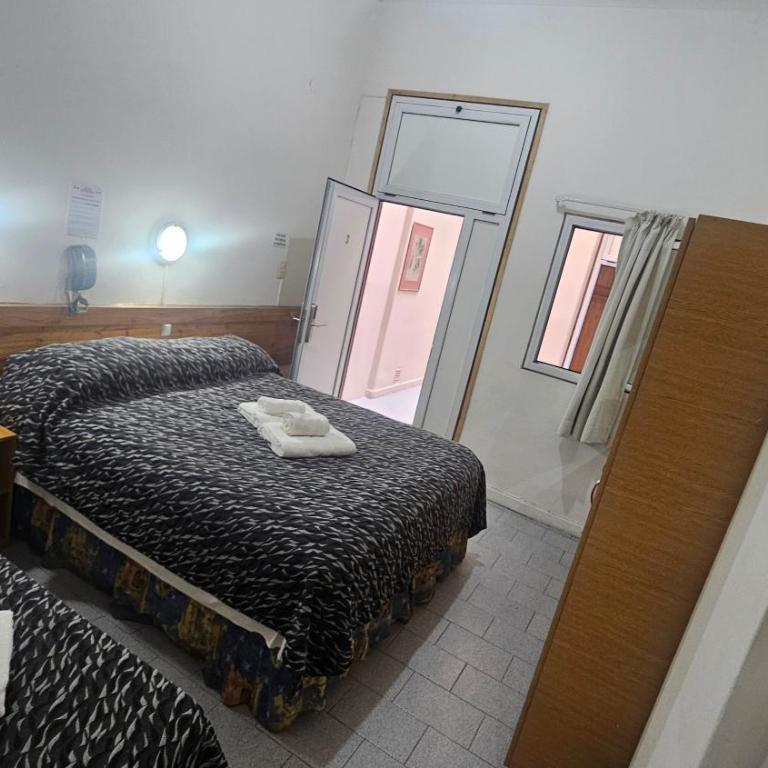 Hotel Avenida - Standard Triple Room - 4