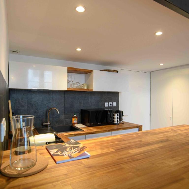 Bright & Peaceful Lyon Cocoon Perfect for 4 - Apartment - 5