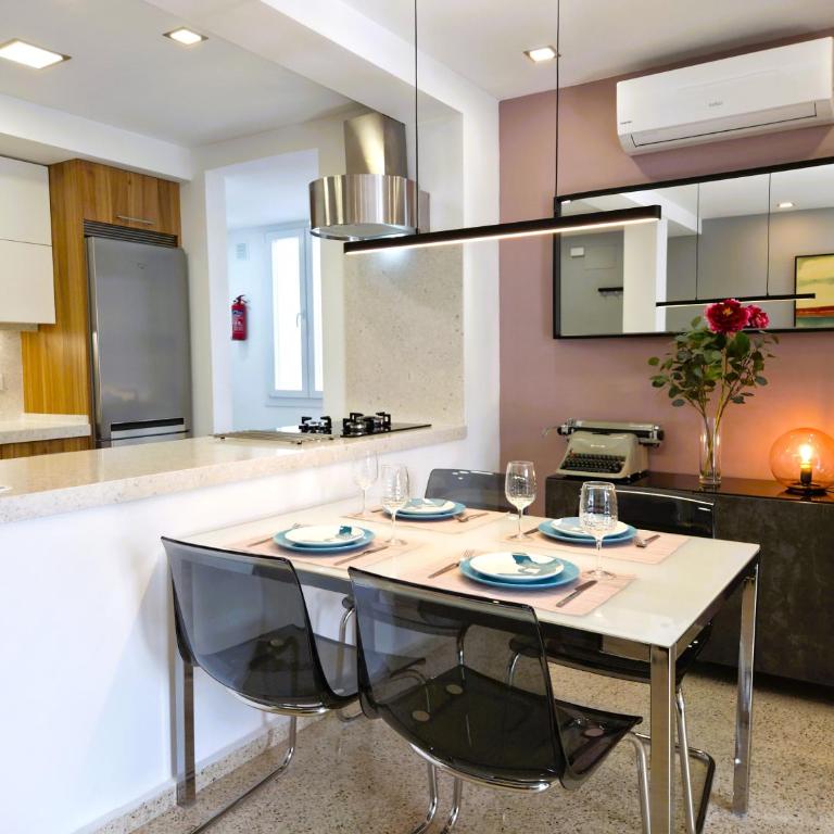 Jerez Estación de tren y autobuses VUT-CA-06078 - Two-Bedroom Apartment with Balcony - 3