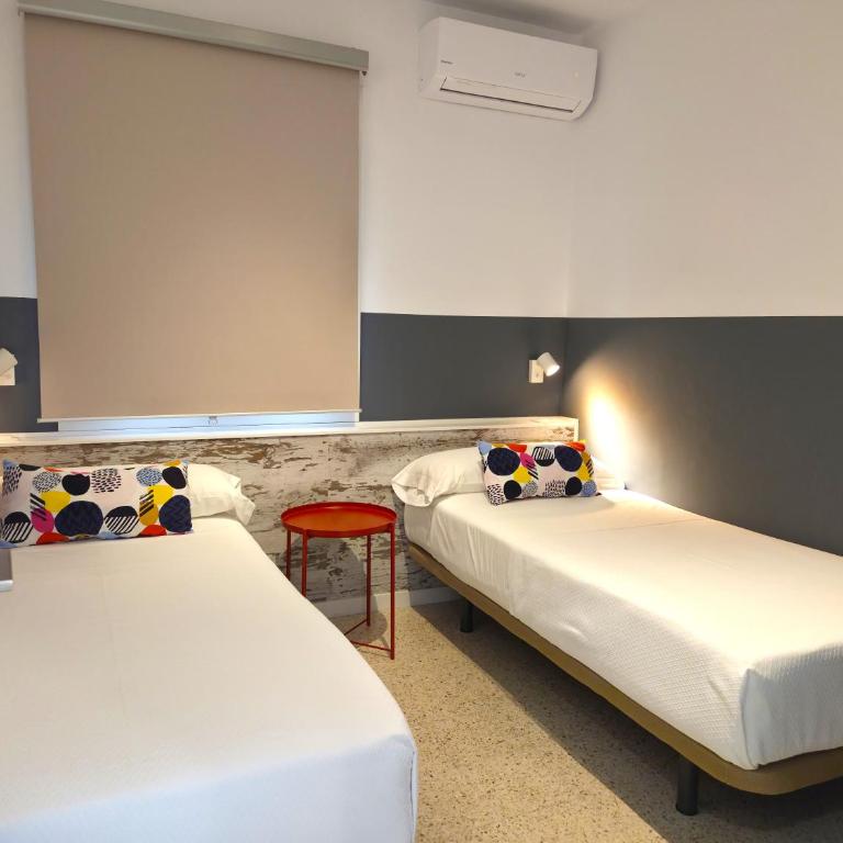 Jerez Estación de tren y autobuses VUT-CA-06078 - Two-Bedroom Apartment with Balcony - 14