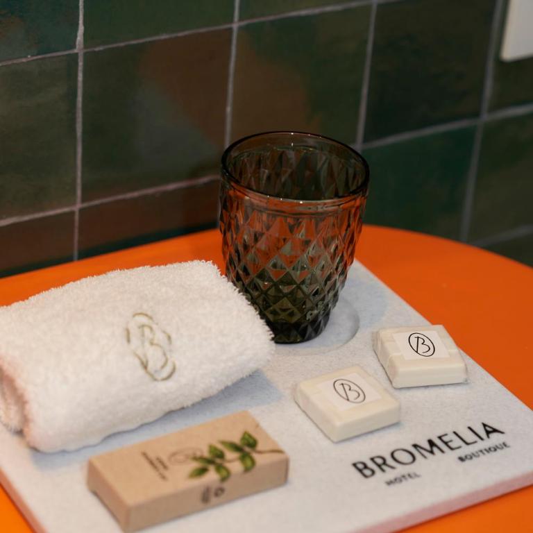 Bromelia Hotel Boutique - Habitación Doble Superior - 1 o 2 camas - 9