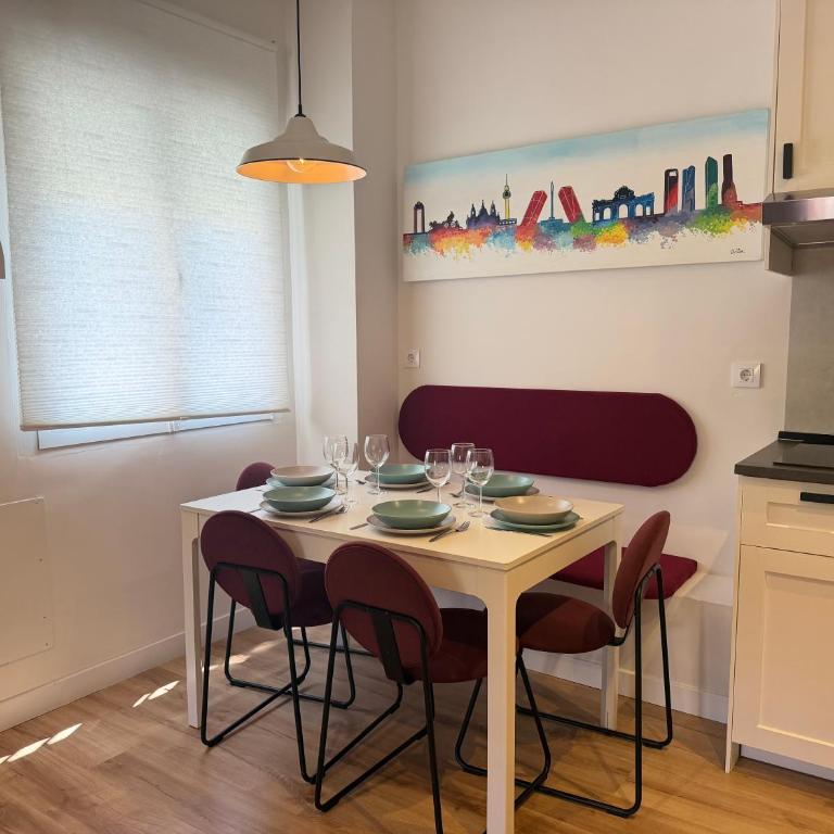 A 4 min andando del metro 3 habitaciones con baño privado - Apartamento de 3 dormitorios - 3