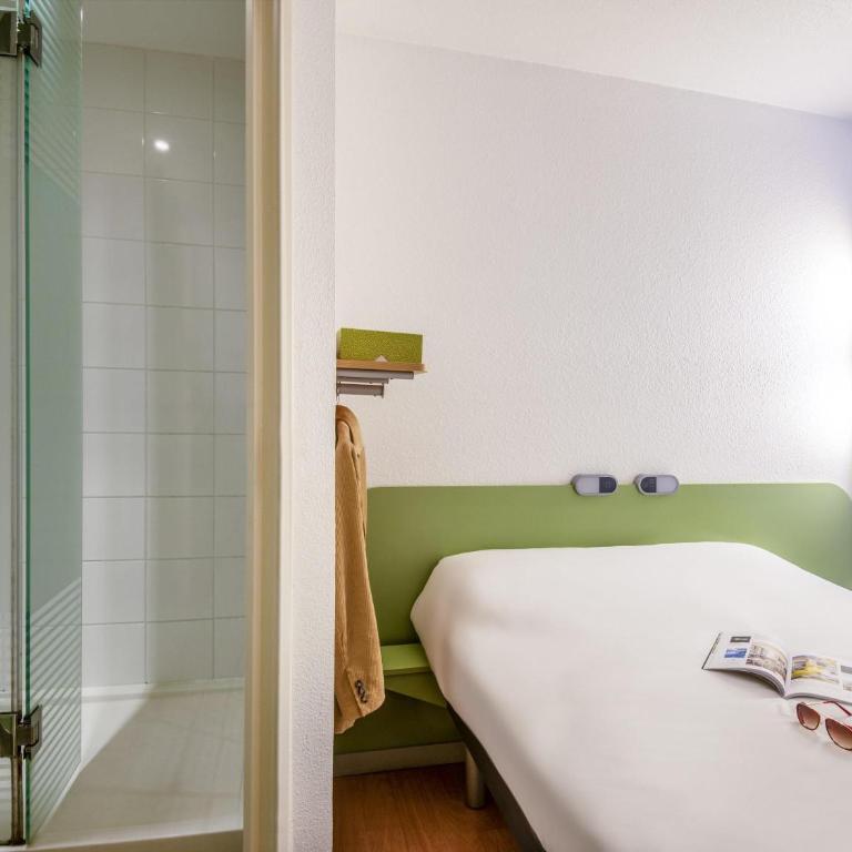 ibis budget Antibes Sophia Antipolis - Chambre Lit Queen-Size - 1