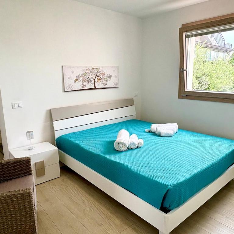 Marea Lux Sud with Pool Air Conditionin Wi-Fi - One-Bedroom Deluxe Apartment - 14