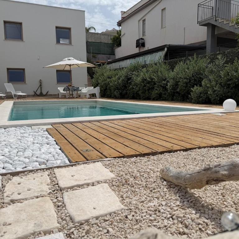 Marea Lux Sud with Pool Air Conditionin Wi-Fi - One-Bedroom Deluxe Apartment - 4
