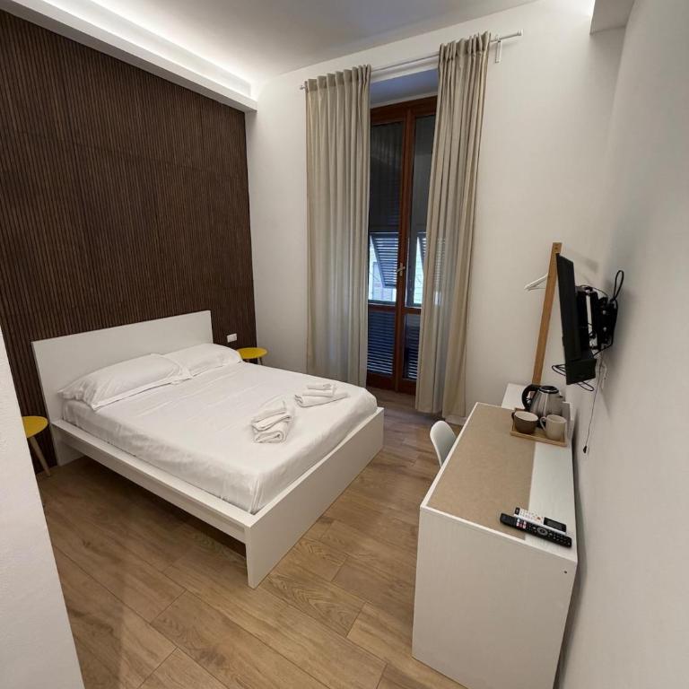 September's Suites - Double Room with Balcony - 1