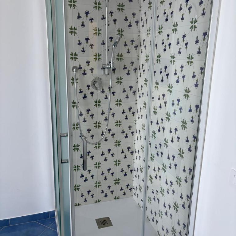 Hotel Bristol - Appartamento con 2 Camere da Letto e Vista Mare - 4