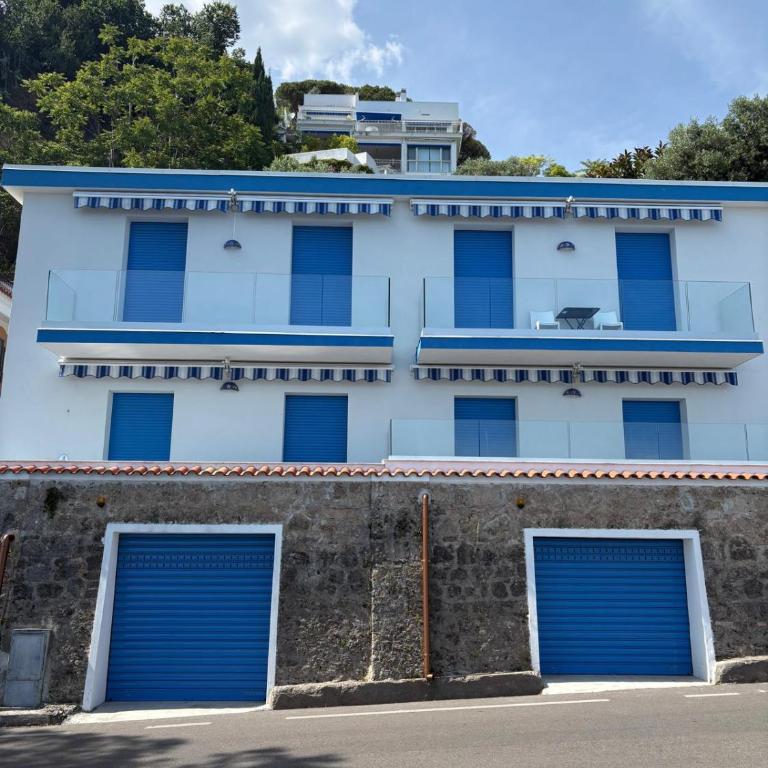 Hotel Bristol - Appartamento con 2 Camere da Letto e Vista Mare - 6