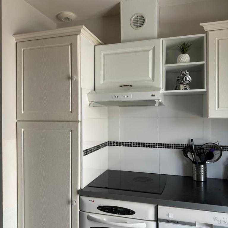 Maison familiale avec grand jardin clos et parking gratuit aux Sables d'Olonne - Two-Bedroom House - 5
