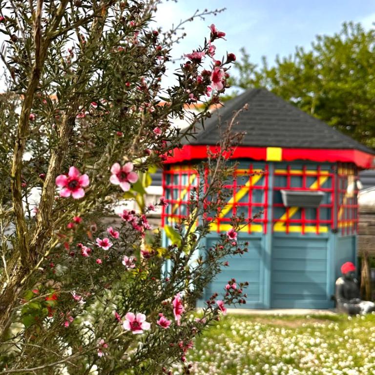 Maison familiale avec grand jardin clos et parking gratuit aux Sables d'Olonne - Two-Bedroom House - 7