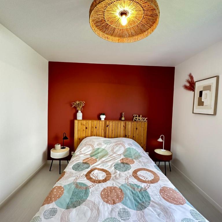 Maison familiale avec grand jardin clos et parking gratuit aux Sables d'Olonne - Two-Bedroom House - 11