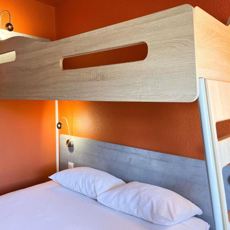 ibis budget Carcassonne La Cité - Chambre Triple avec 1 Lit Double et 1 Lit Superposé - 7
