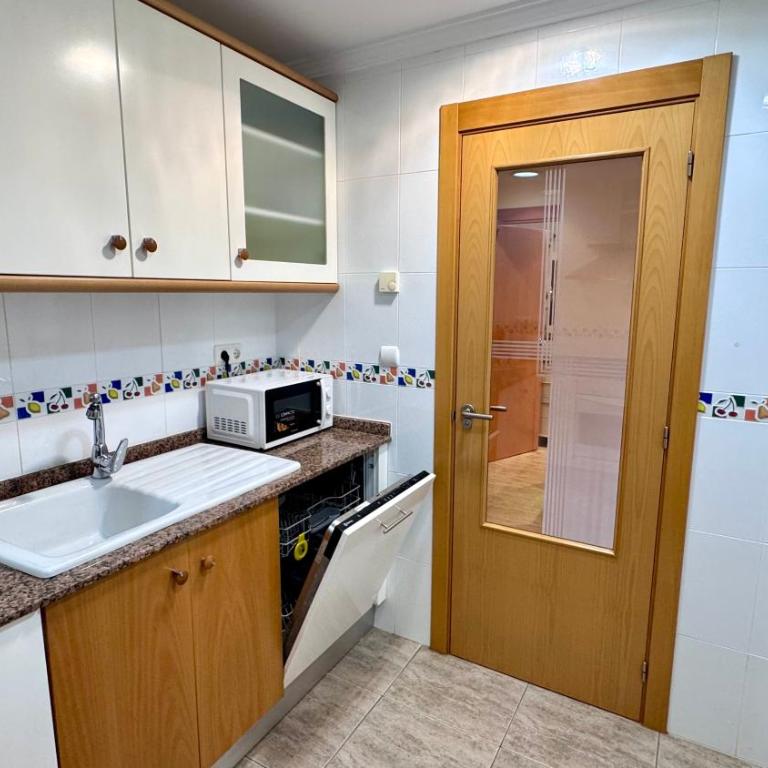 Marivent Vyb Dénia - Three-Bedroom Apartment - 13