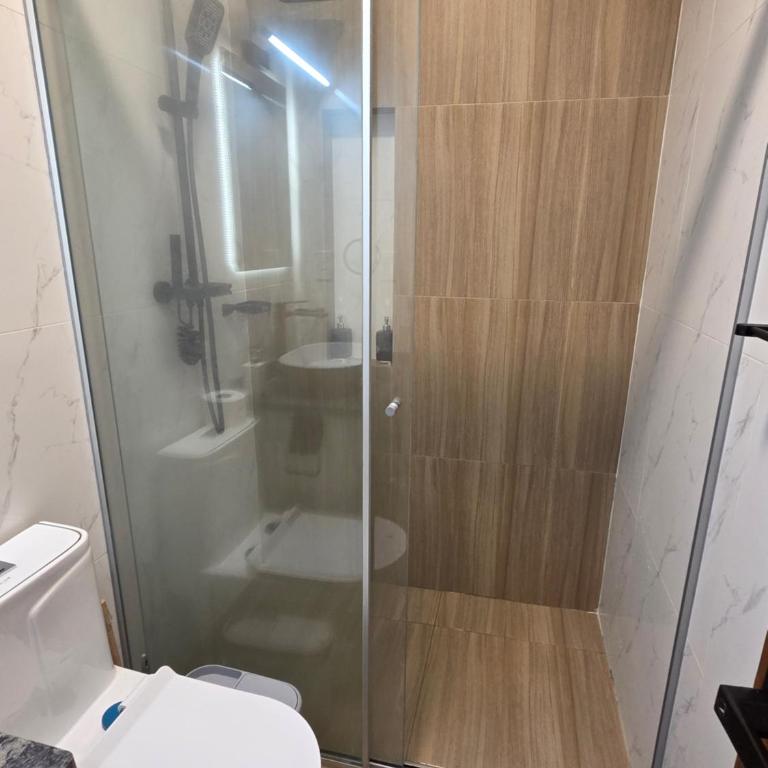 Premium 21 Suites - One-Bedroom Apartment - 9
