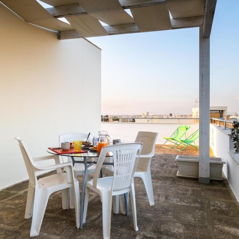 Tramonti - One-Bedroom House - 1