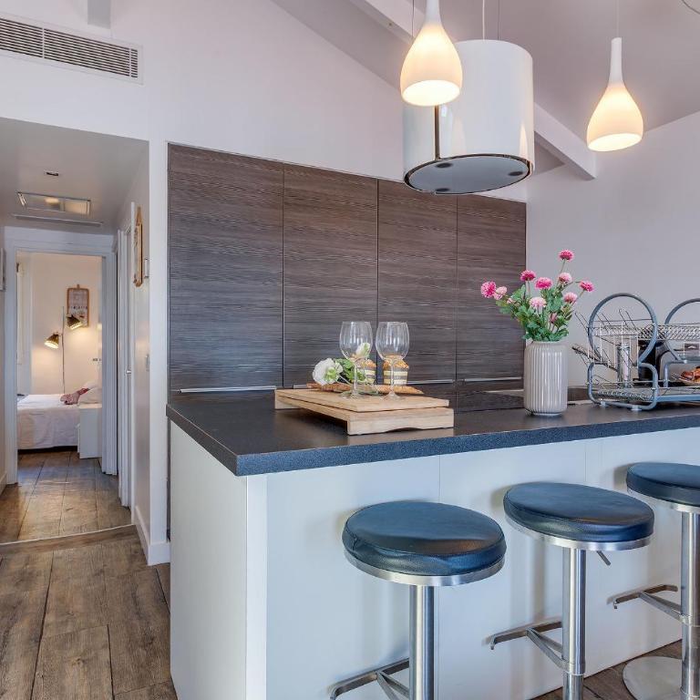 NID DE VILLEFRANCHE AP4512 By Riviera Holiday Homes - Appartement 3 Chambres - 8