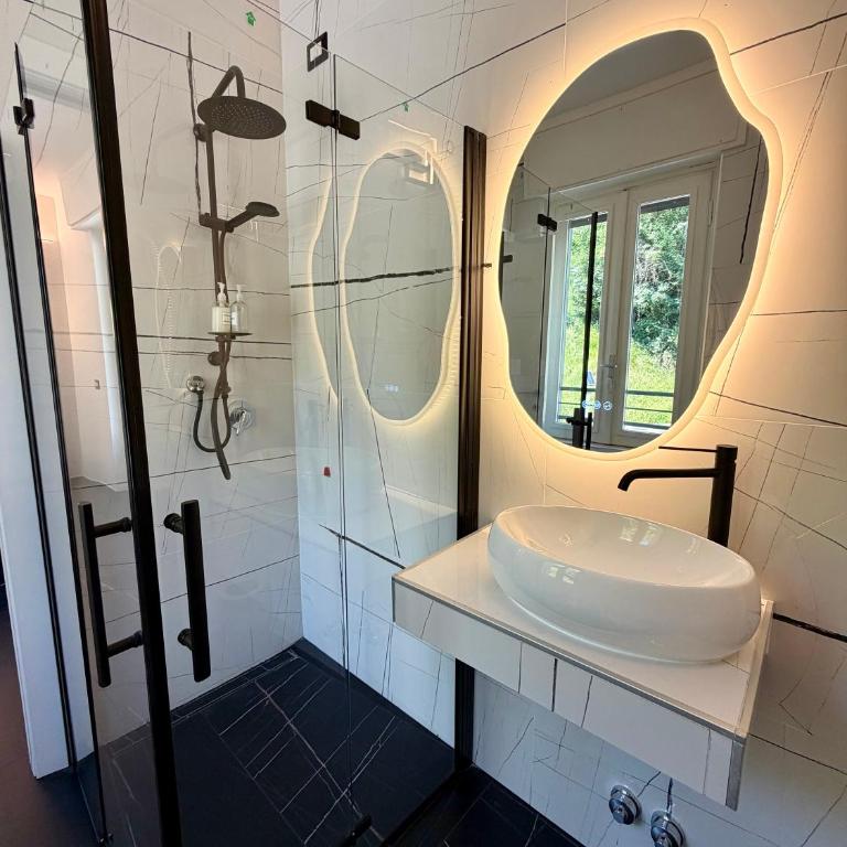 Lecco Rivers Retreat - Five Design Suites - Casa Vacanze - 13