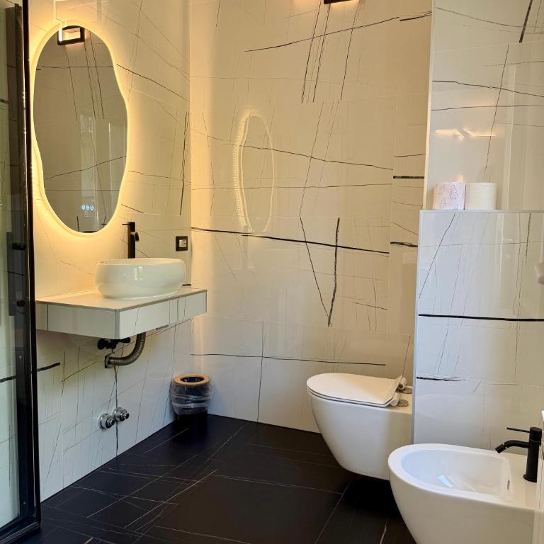 Lecco Rivers Retreat - Five Design Suites - Casa Vacanze - 14
