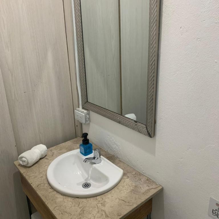Hotel Casa Lucca - Double Room with Balcony - 1